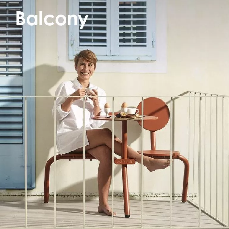 1 balcony