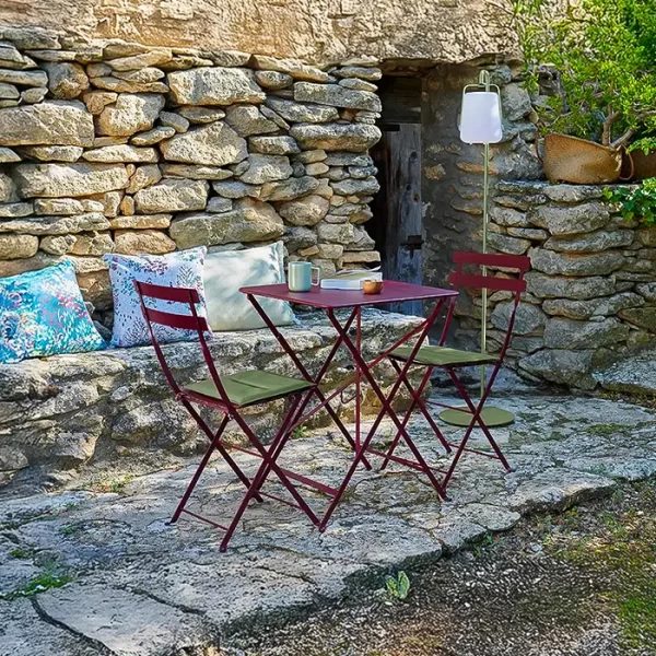 Bistro 57x57 Dining Set