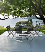 Caractere 128x128 Dining Set