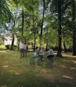 015 200 Dining Set - Image 2
